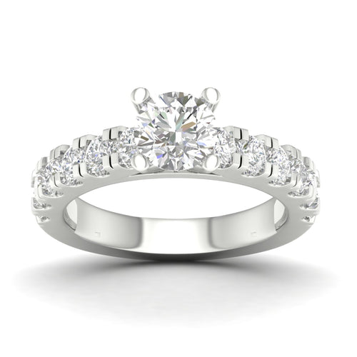 2 1/2 ctw Classic Lab Grown Round Centre Engagement Ring