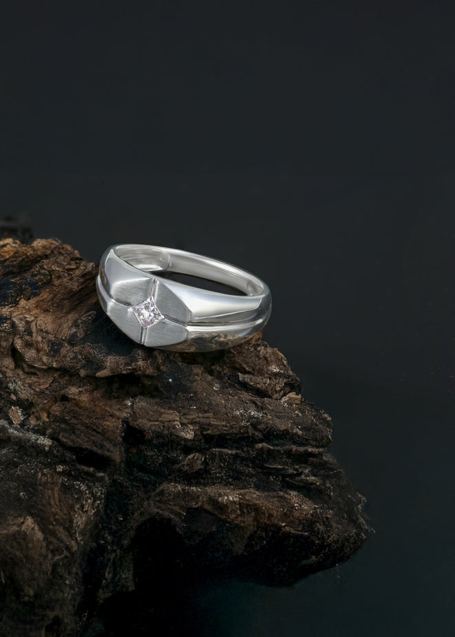 Riyan - 1/6 Ctw. Platinum Men's Ring