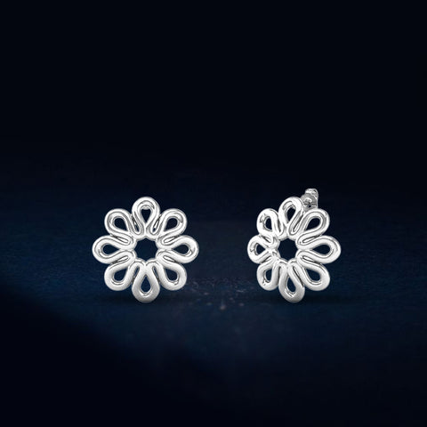 Plain Bloom Silver Ear Stud