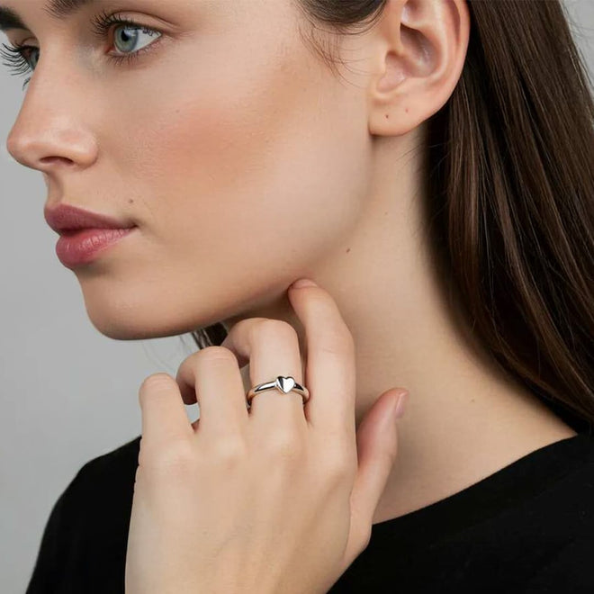 Coretta Plain Signet Silver Fashion Ring