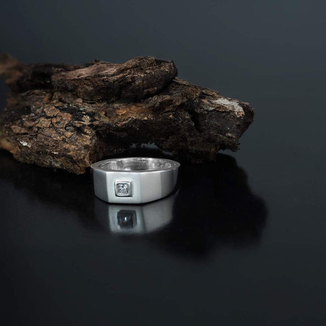 Luke - 1/10 Ctw. Platinum Men's Ring